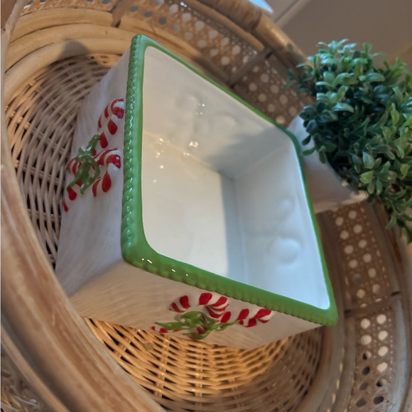 Ceramic napkin Holder - Picture 4 of 4